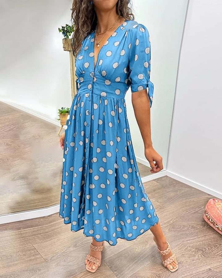 Vestido de lunares con escote en V profundo