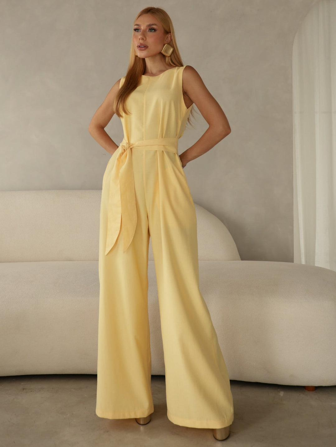 Amarelo