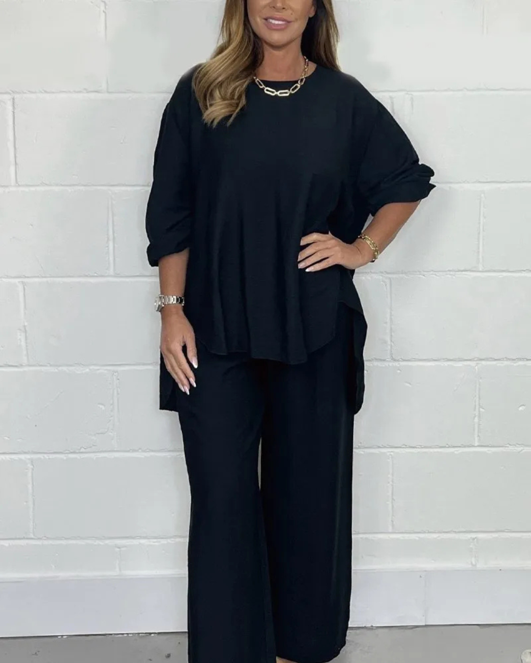 Conjunto Casual de Mujer con Blusa Asimétrica