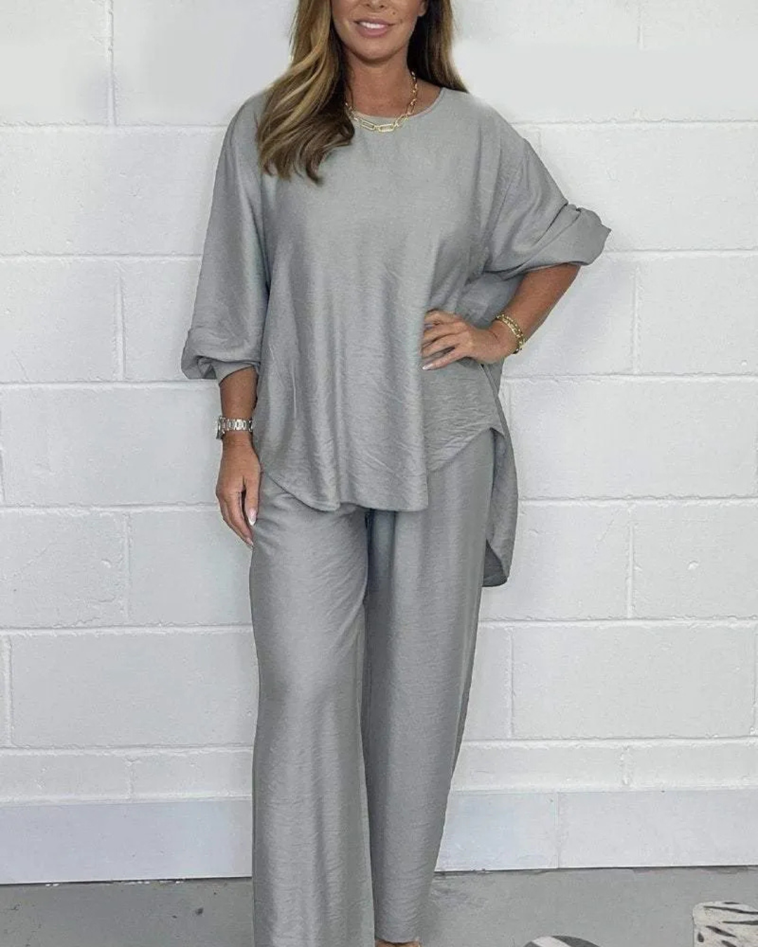 Conjunto Casual de Mujer con Blusa Asimétrica