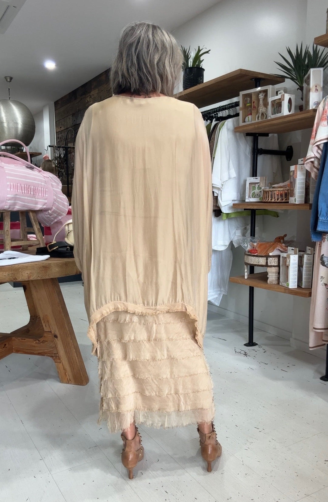 Vestido Lino Etéreo Capri
