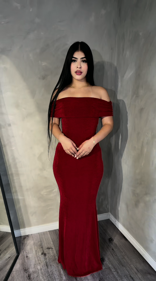 Vestido Atemporal Carmesí