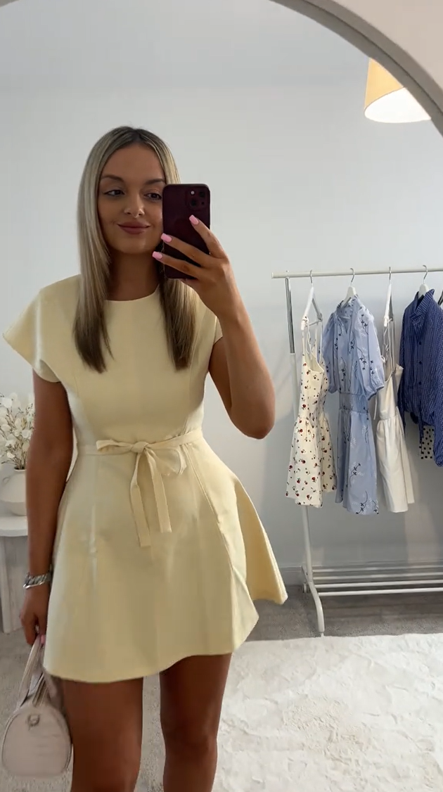 Vestido Midi Sofisticado Riana