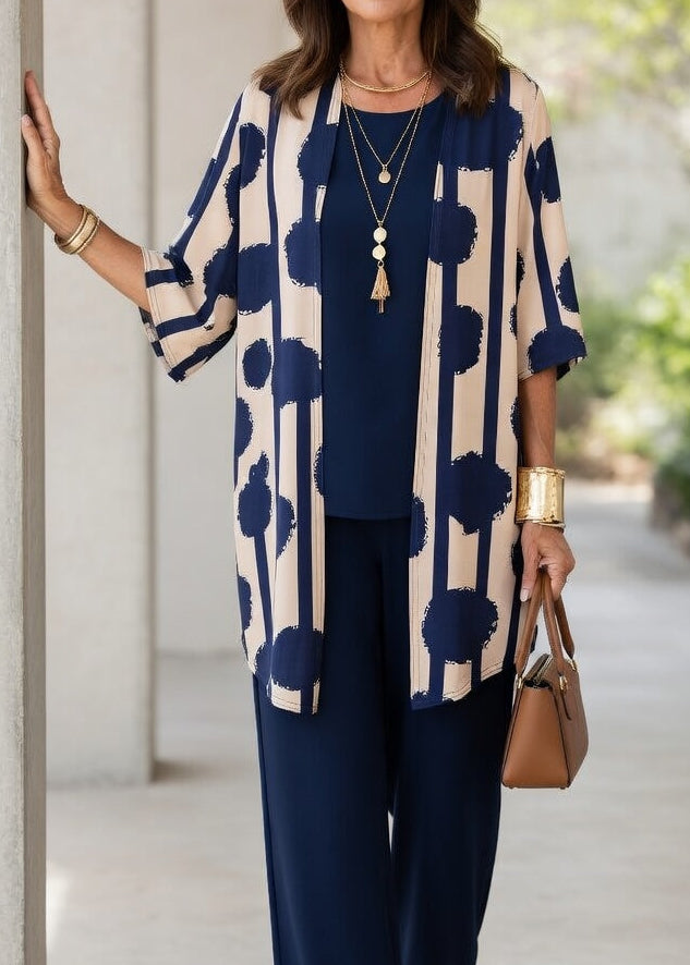 Conjunto Atemporal de Tres Piezas Adel