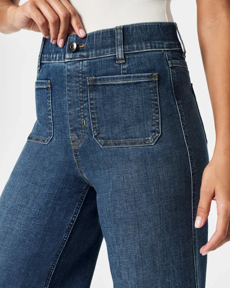 Jeans de pierna ancha y corte cropped con control de abdomen